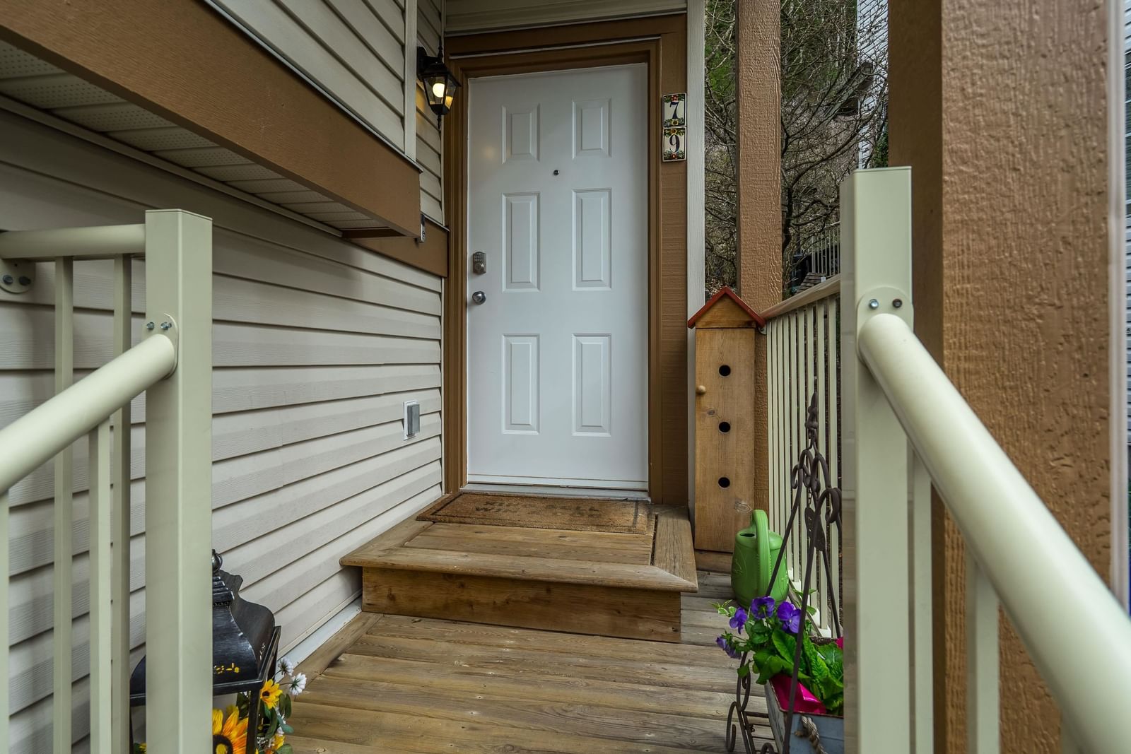Listing Image 4