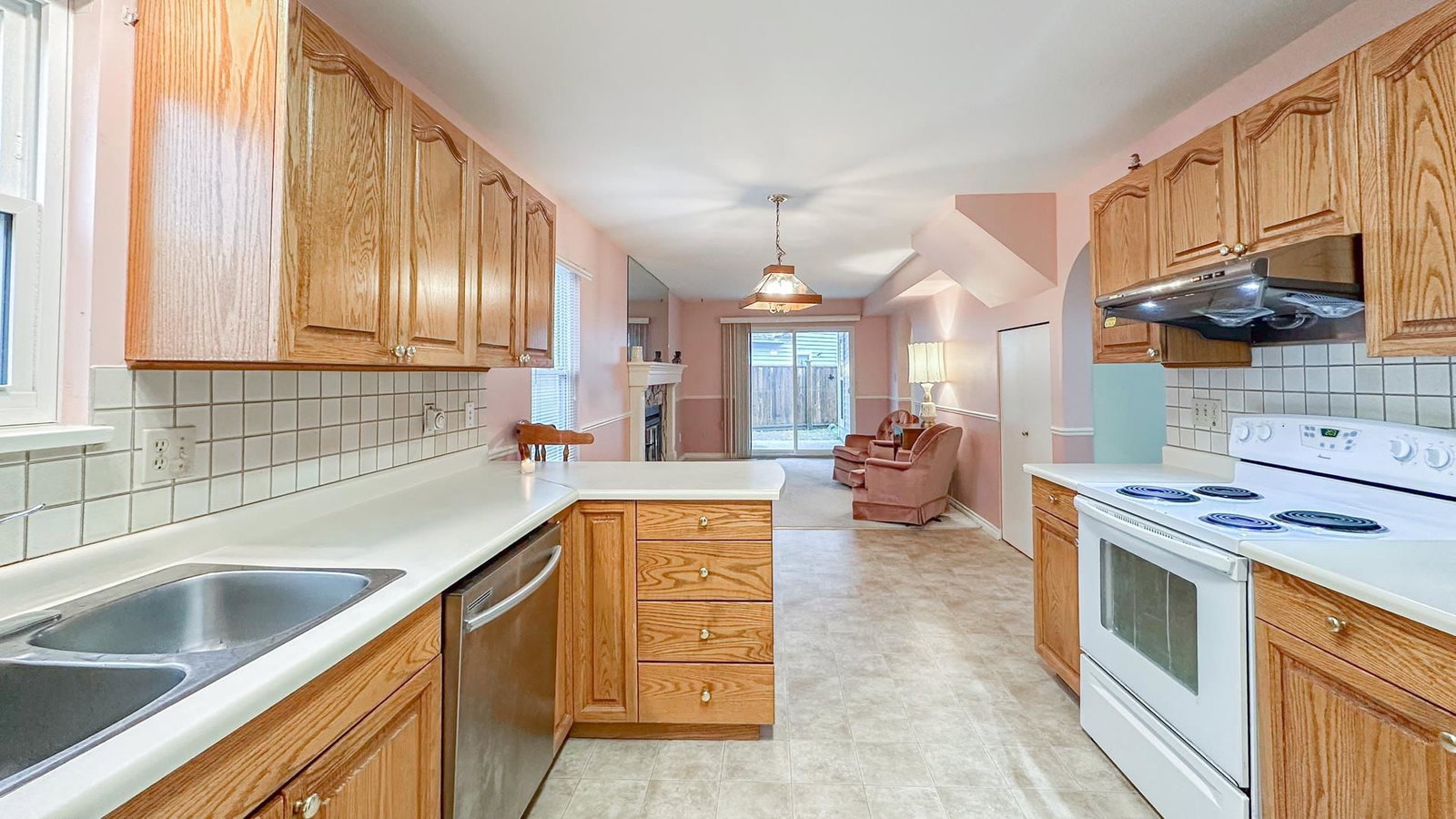 Listing Image 14