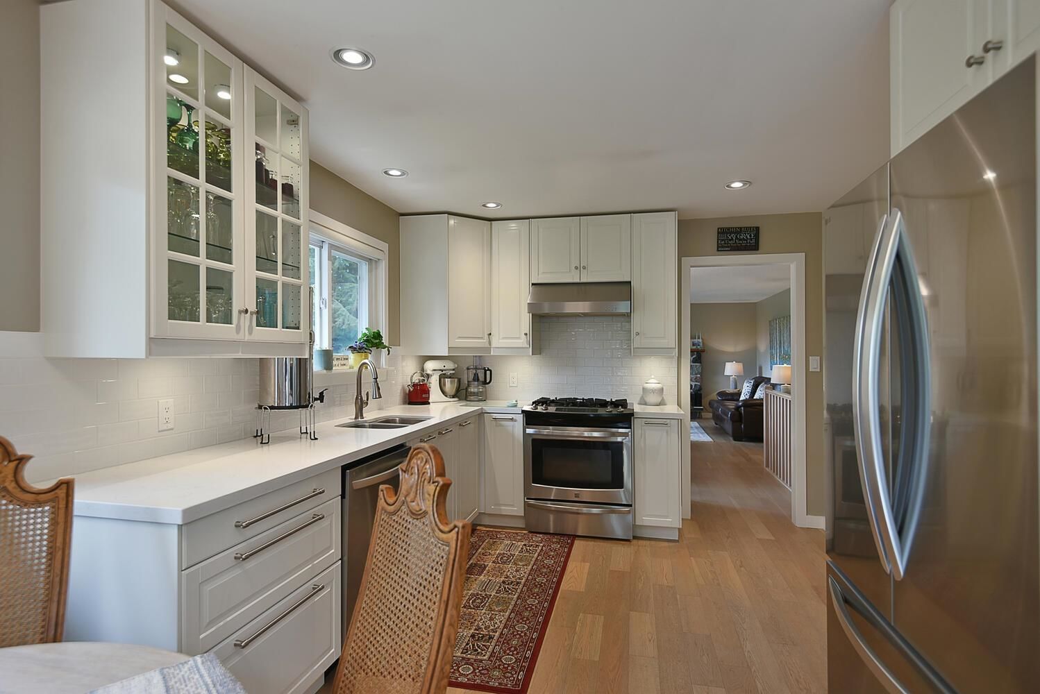 Listing Image 10