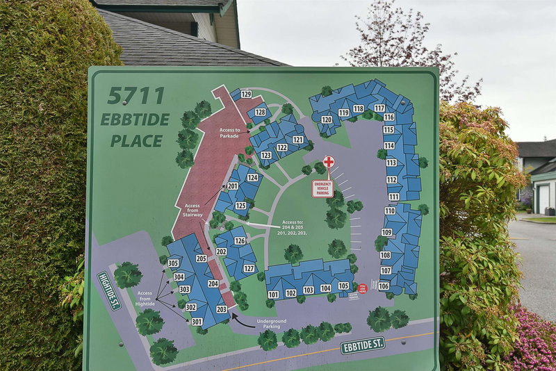 128 - 5711 Ebbtide Street, Sechelt, V7Z 0J5 | Image 2