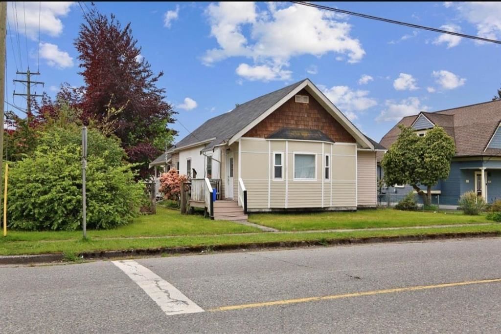 Listing Image 6