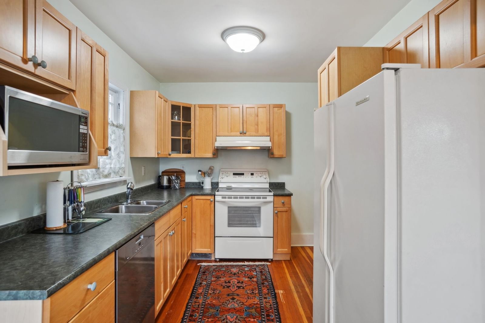 Listing Image 9