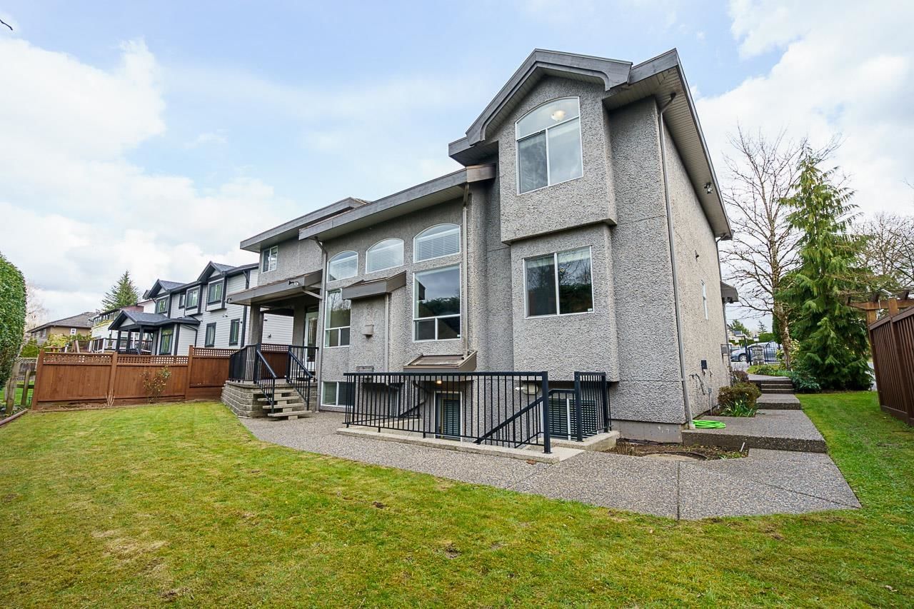 Listing Image 5
