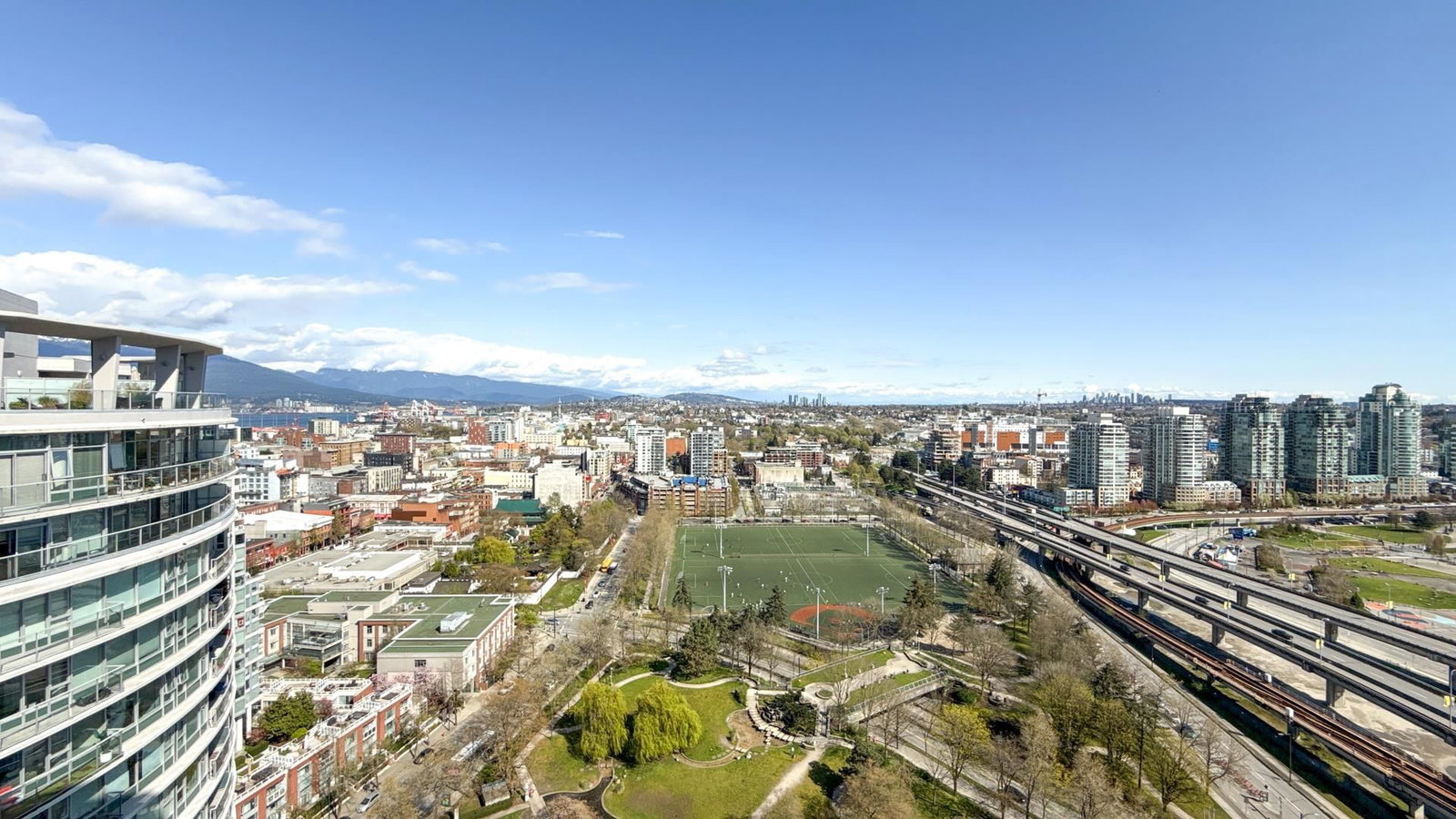 Listing Image 11