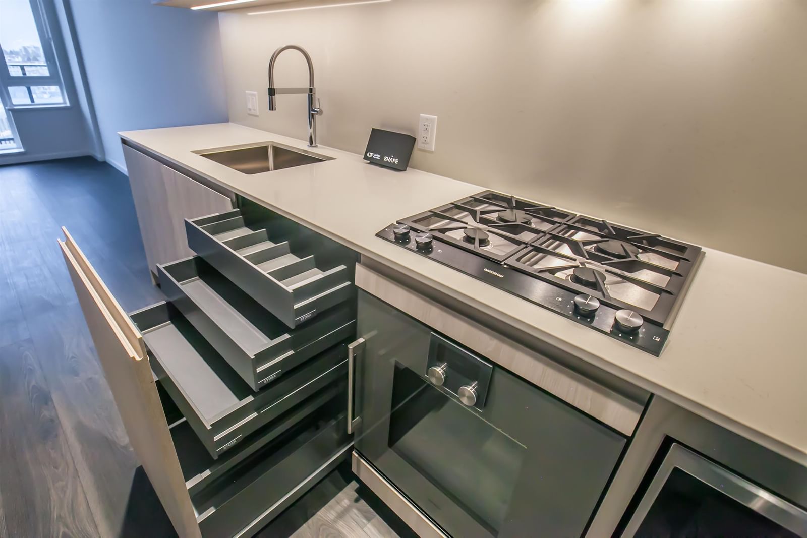 Listing Image 11