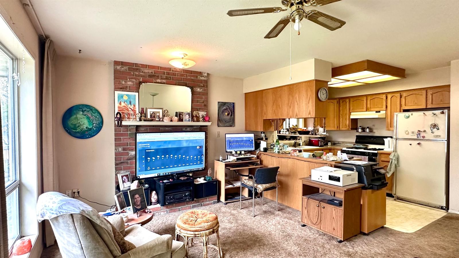 Listing Image 8