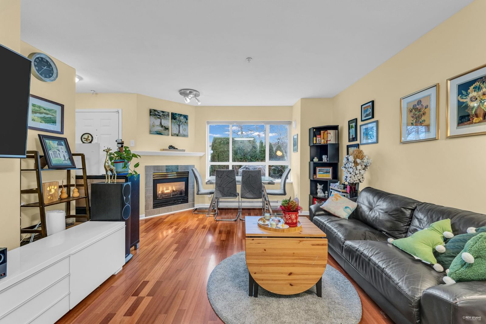 Listing Image 6