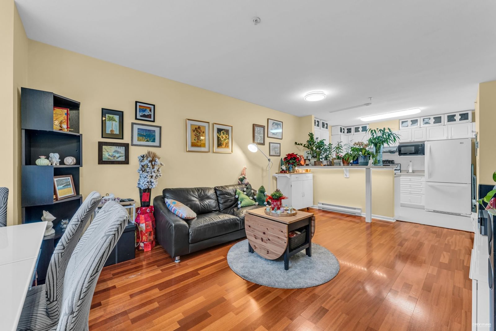 Listing Image 9