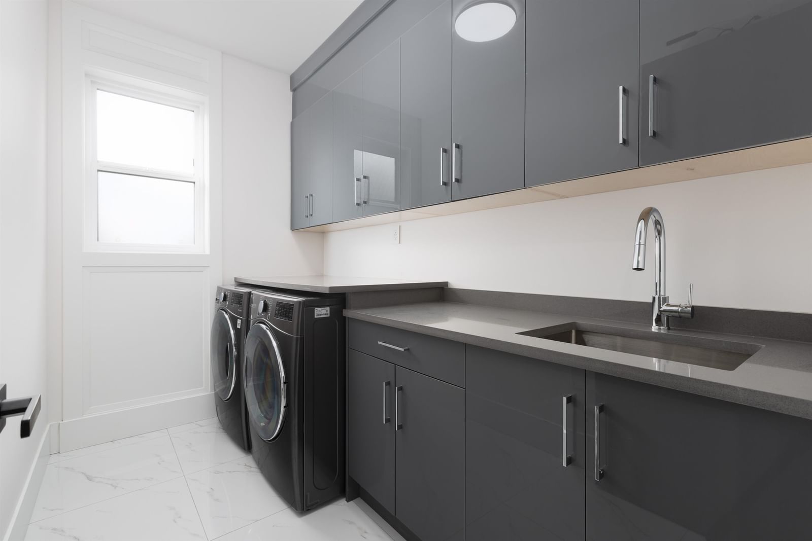 Listing Image 27