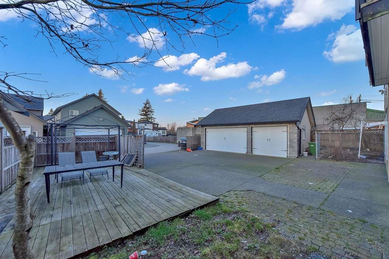 Listing Image 5