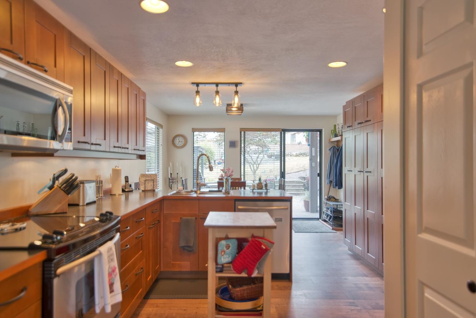 Listing Image 18