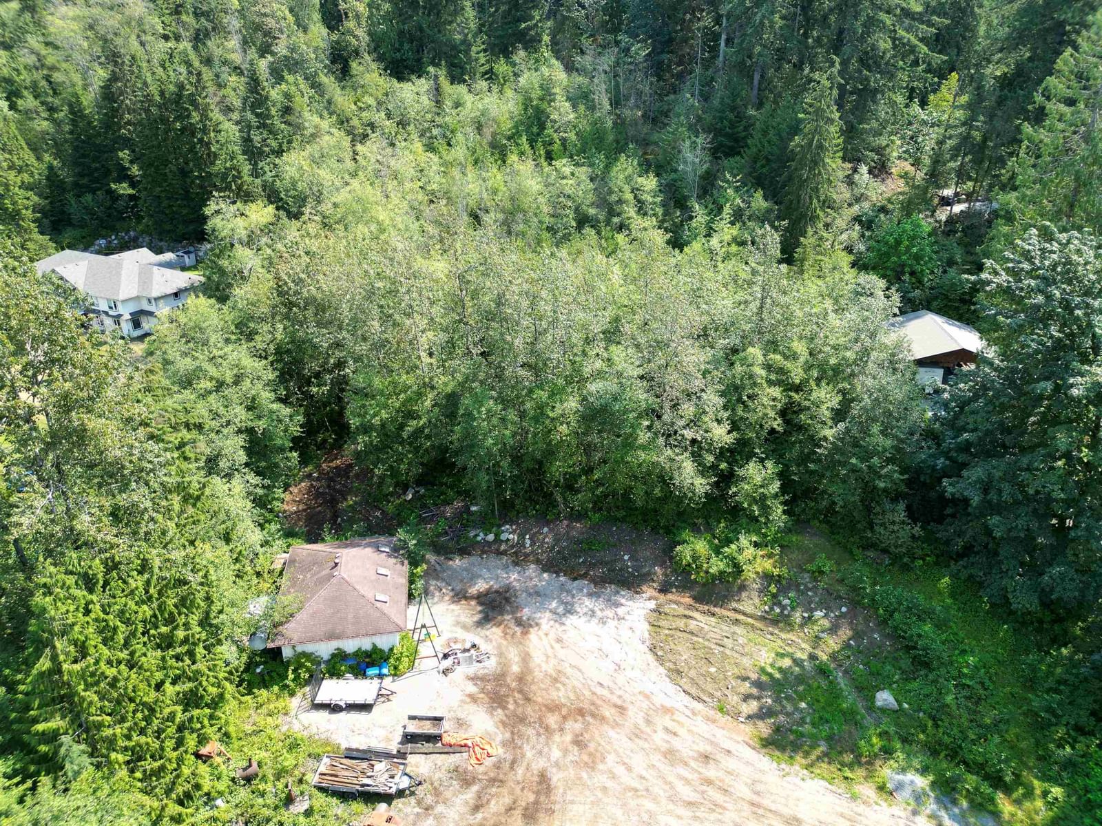 Listing Image 4