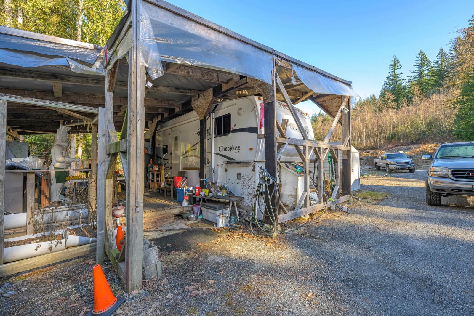 Listing Image 8