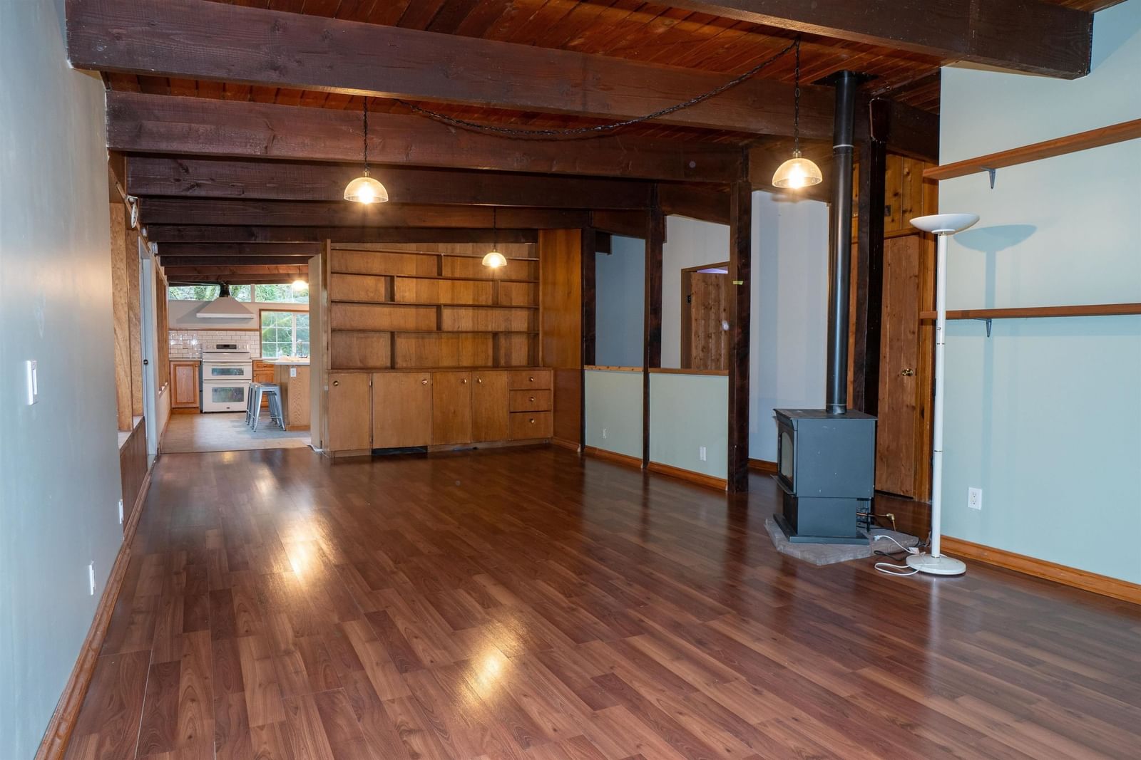 Listing Image 5