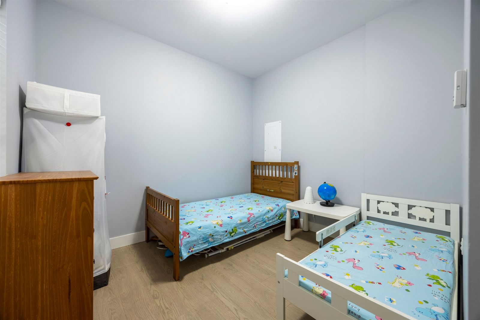Listing Image 12