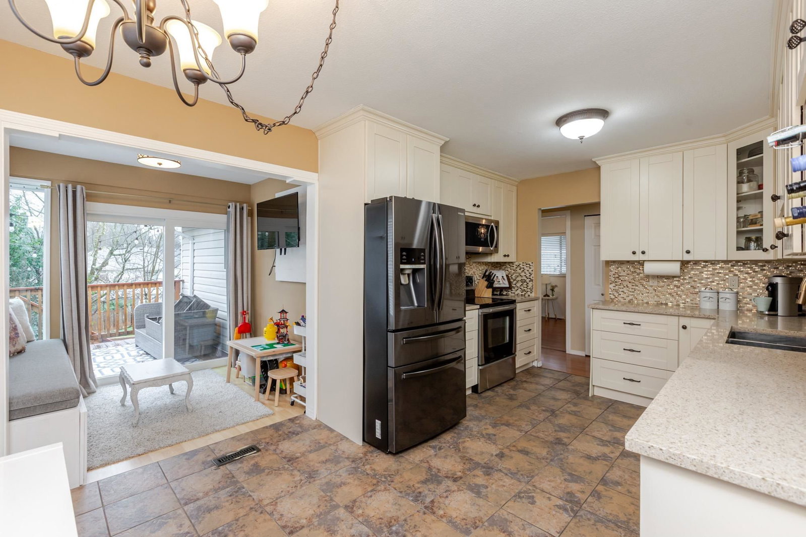 Listing Image 15