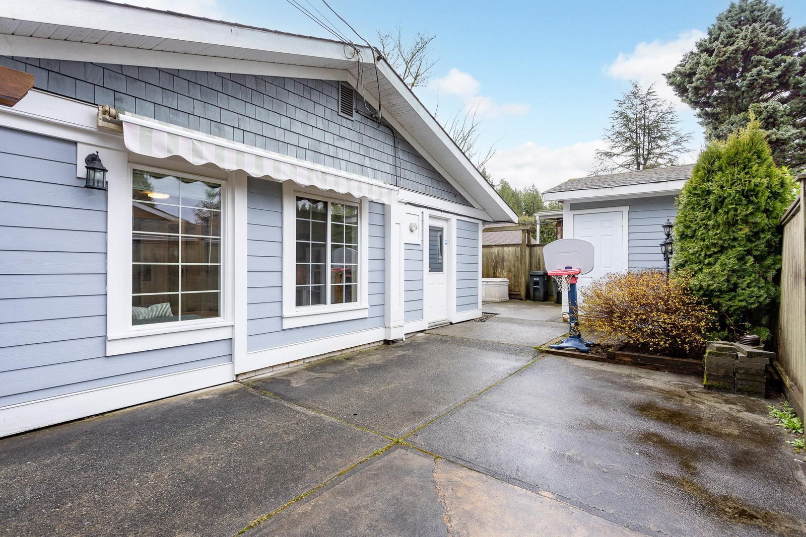 Listing Image 20