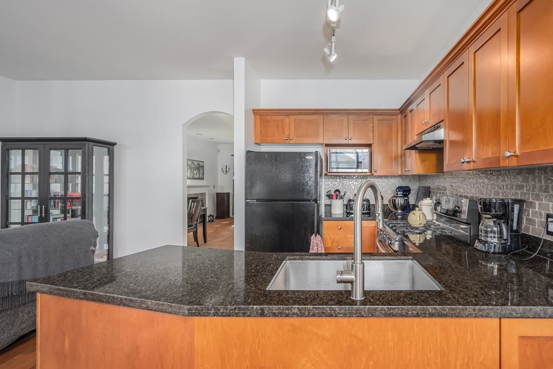 Listing Image 14