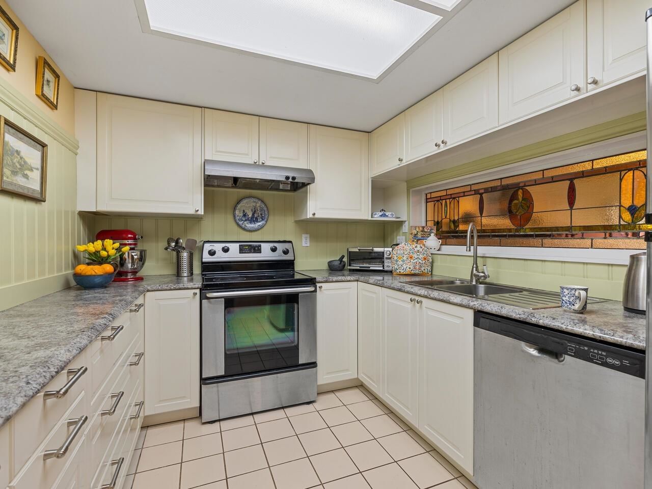 Listing Image 13