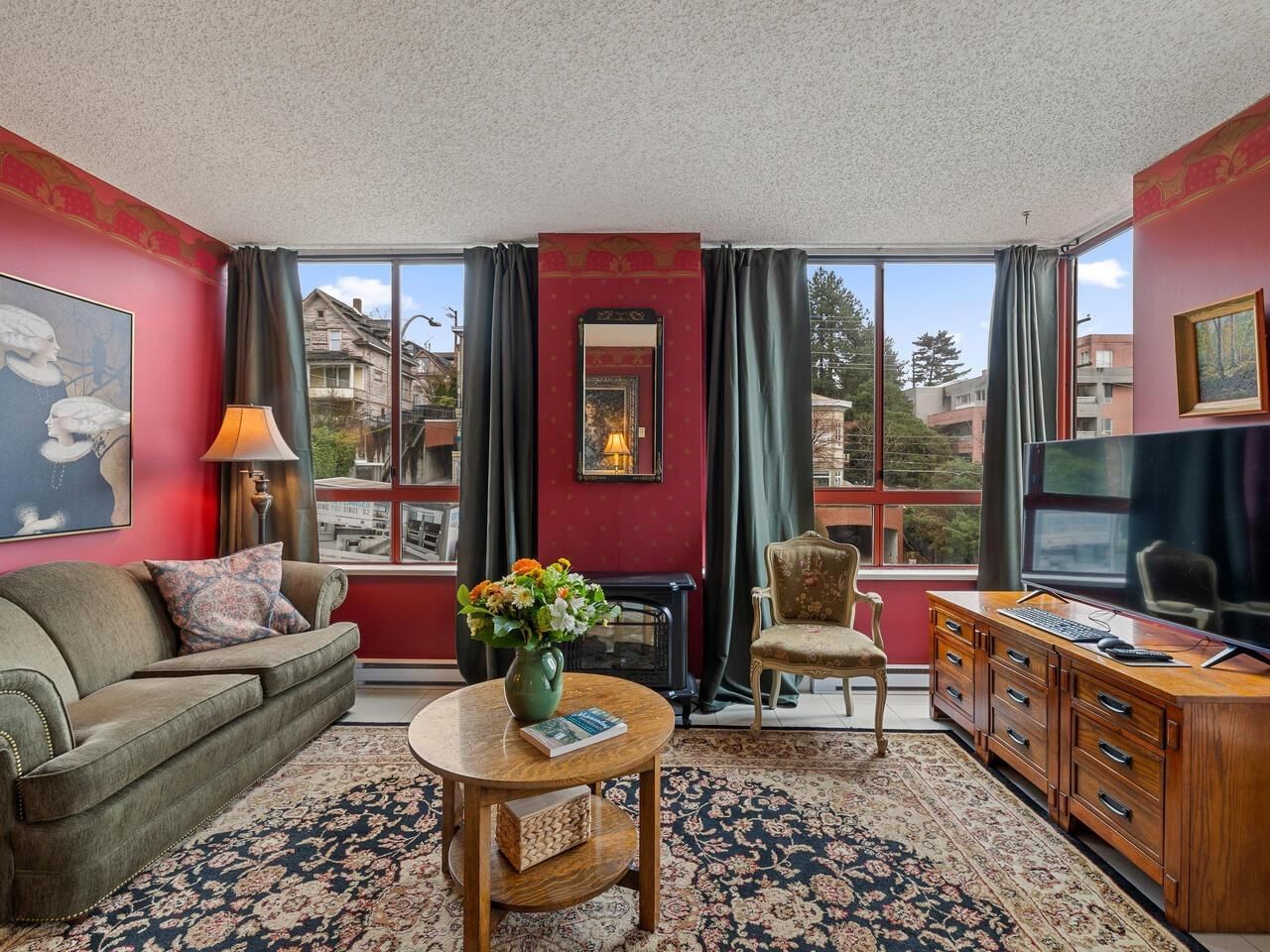 Listing Image 5