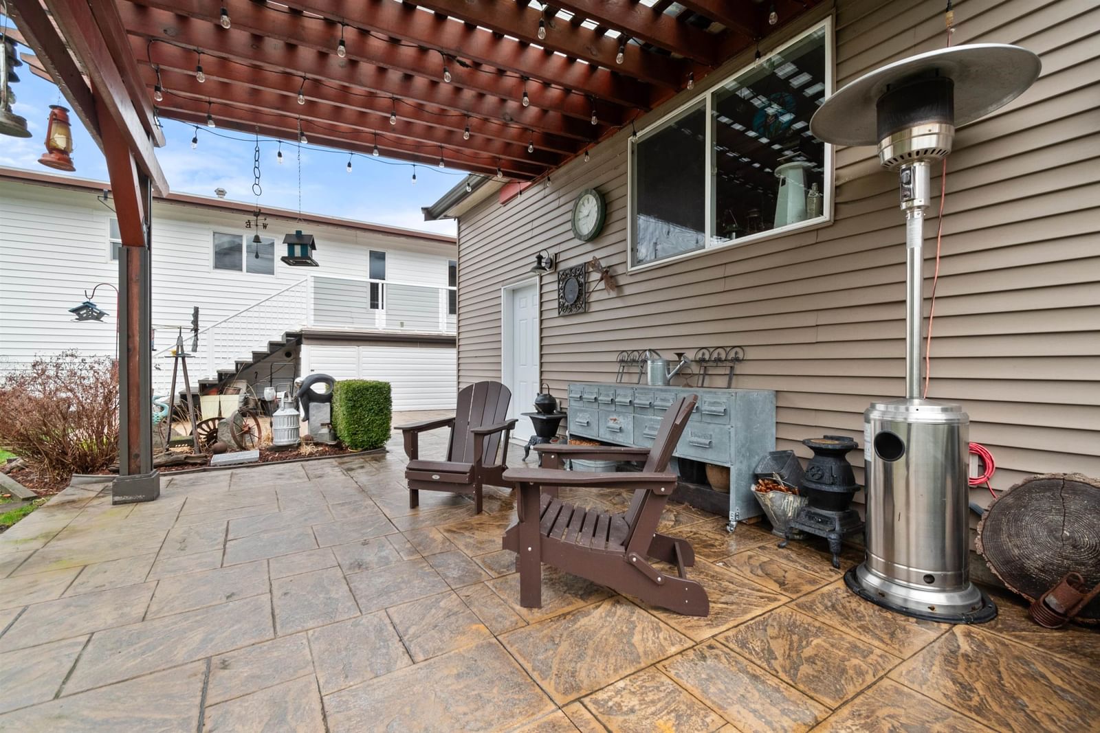Listing Image 6