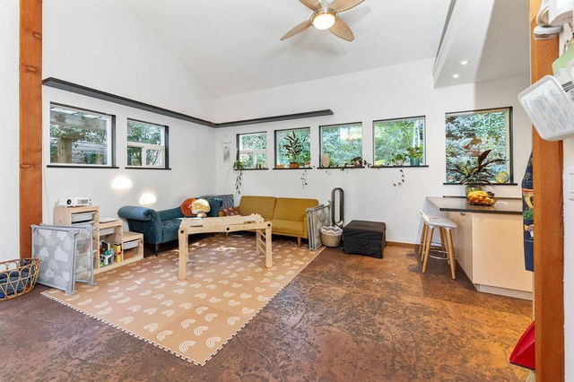 4174 Sunshine Coast Highway