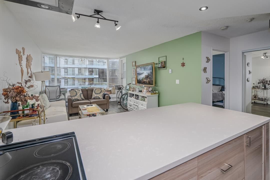 Listing Image 12