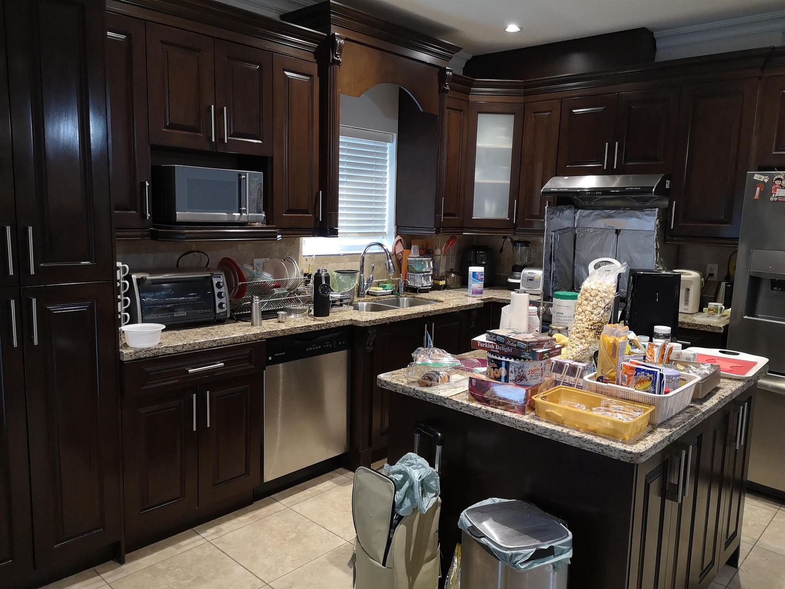 Listing Image 11