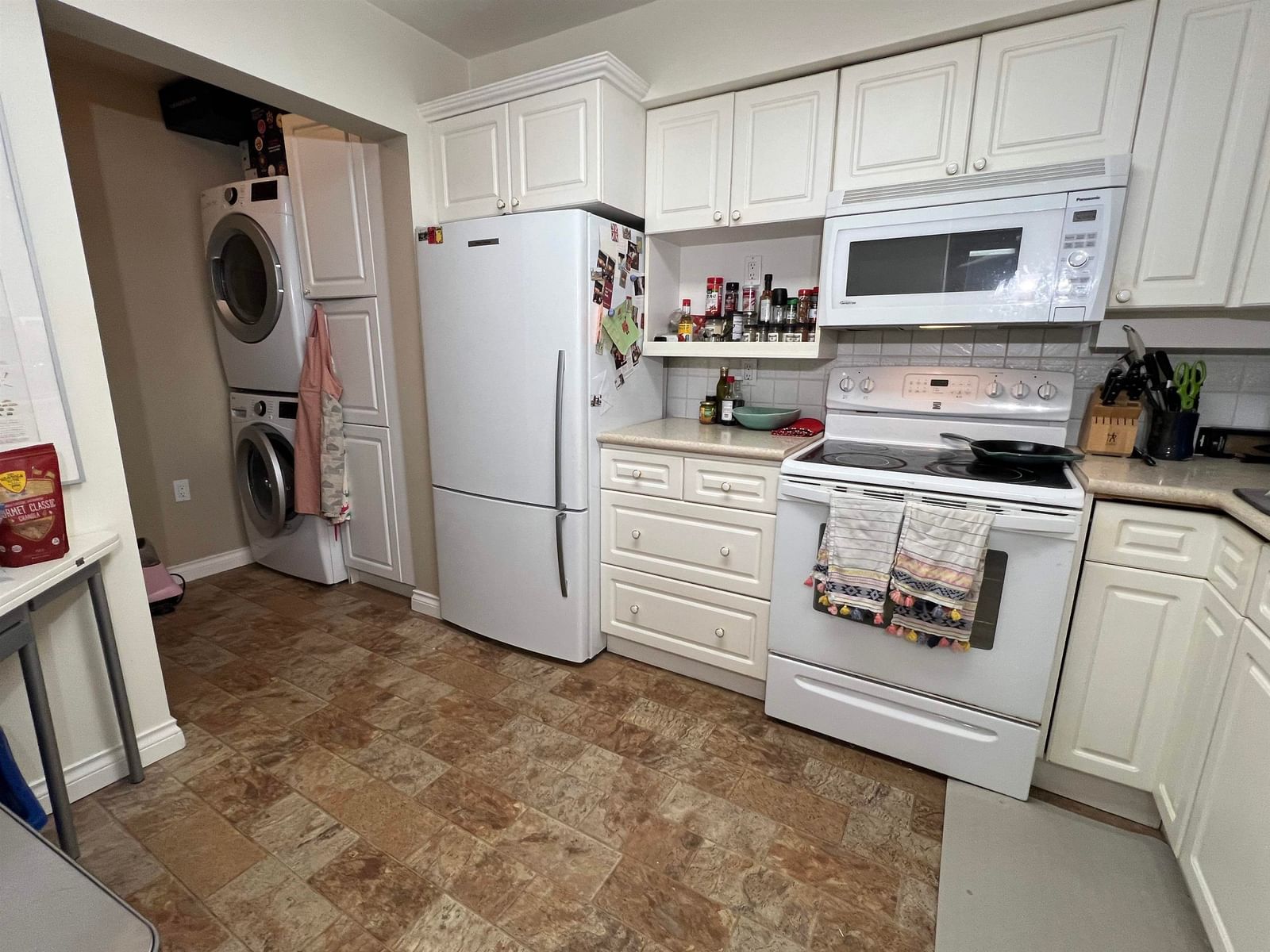 Listing Image 16
