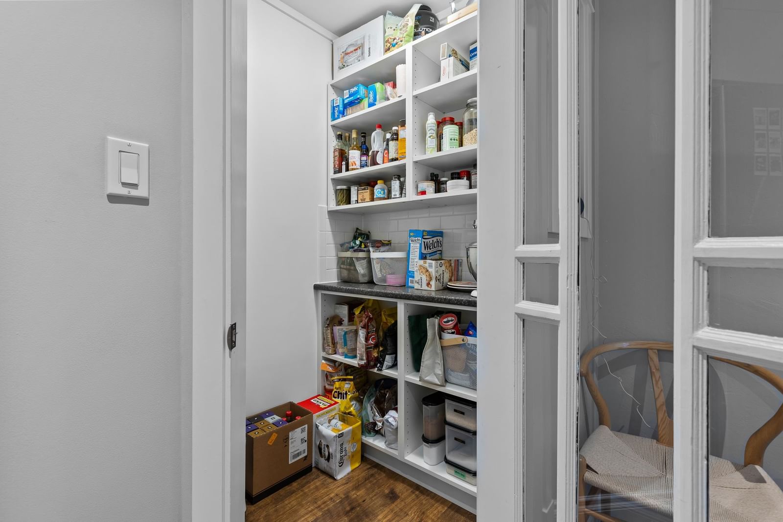 Listing Image 12
