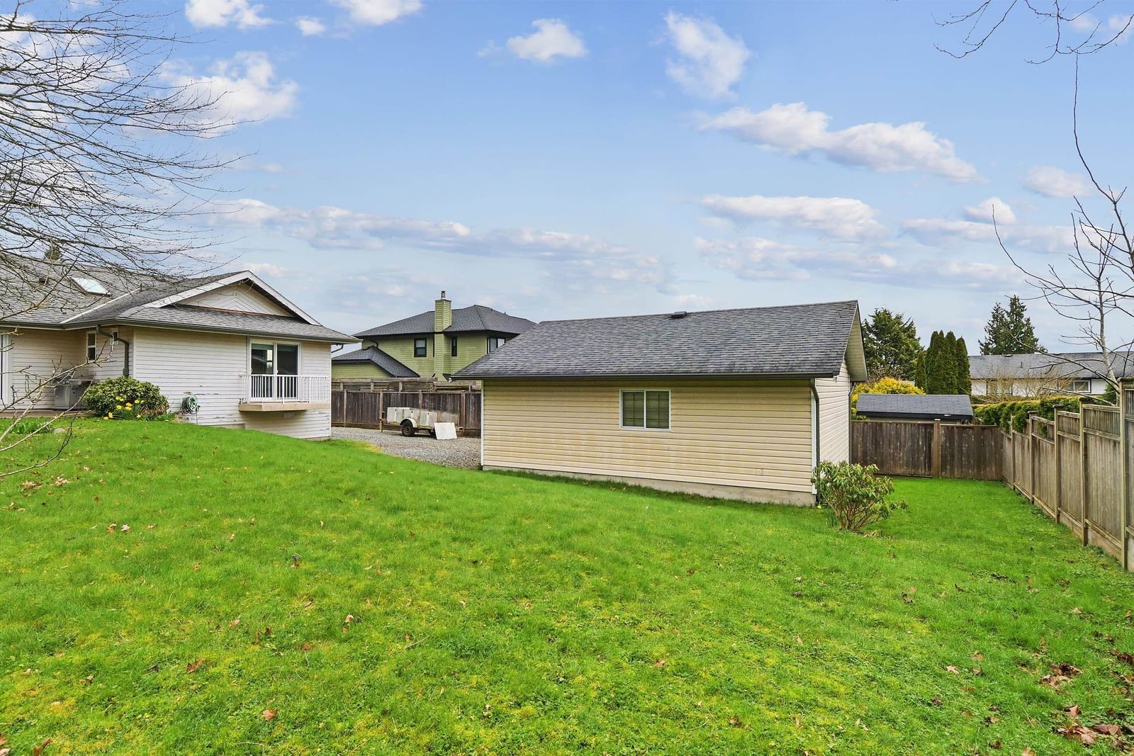 Listing Image 24
