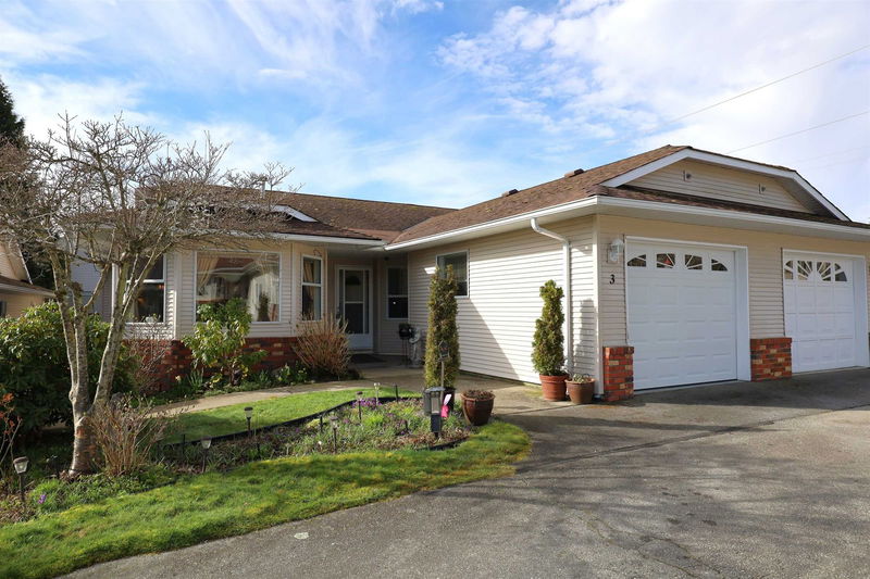 820 Kiwanis Way #3, Gibsons, British Columbia