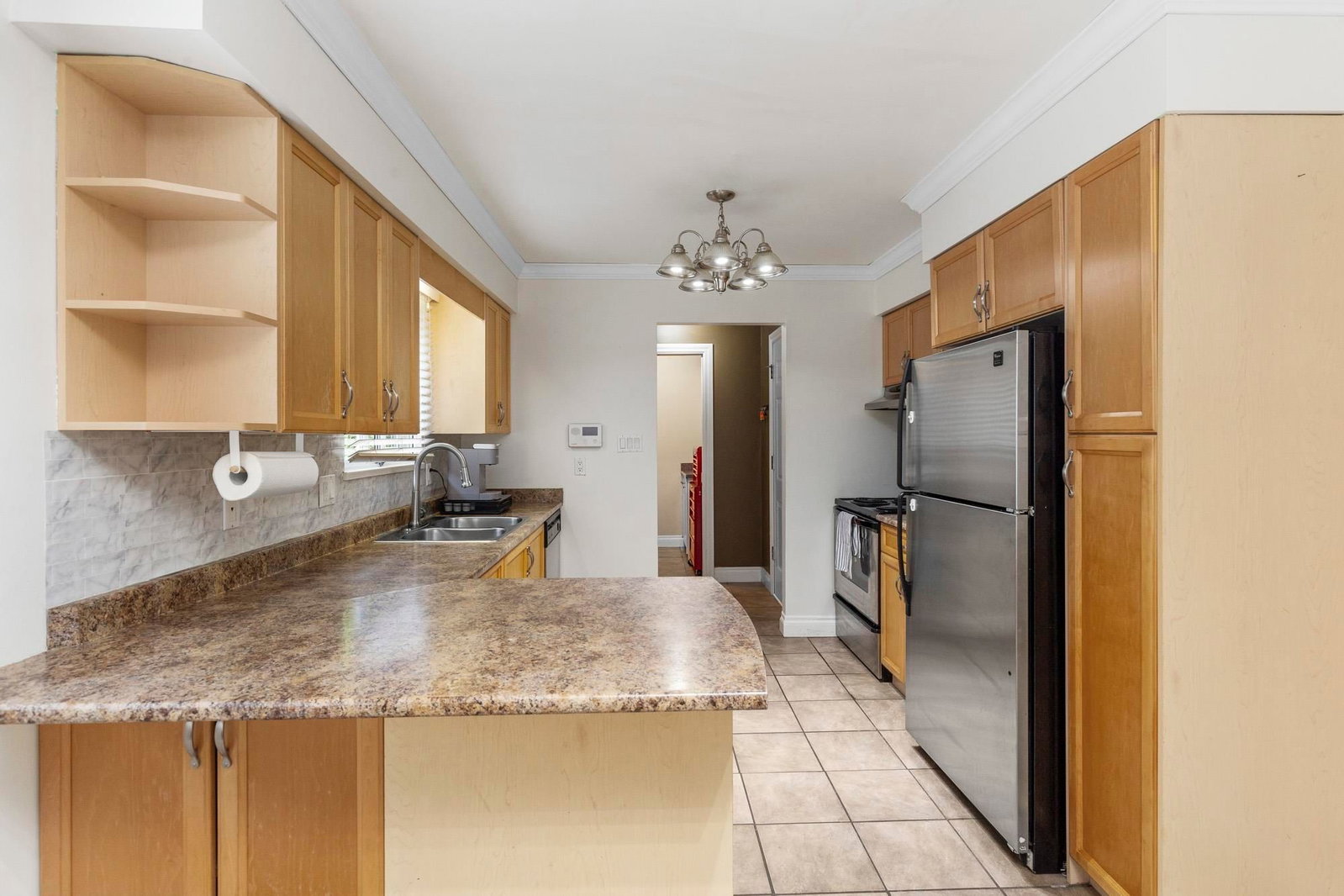 Listing Image 9