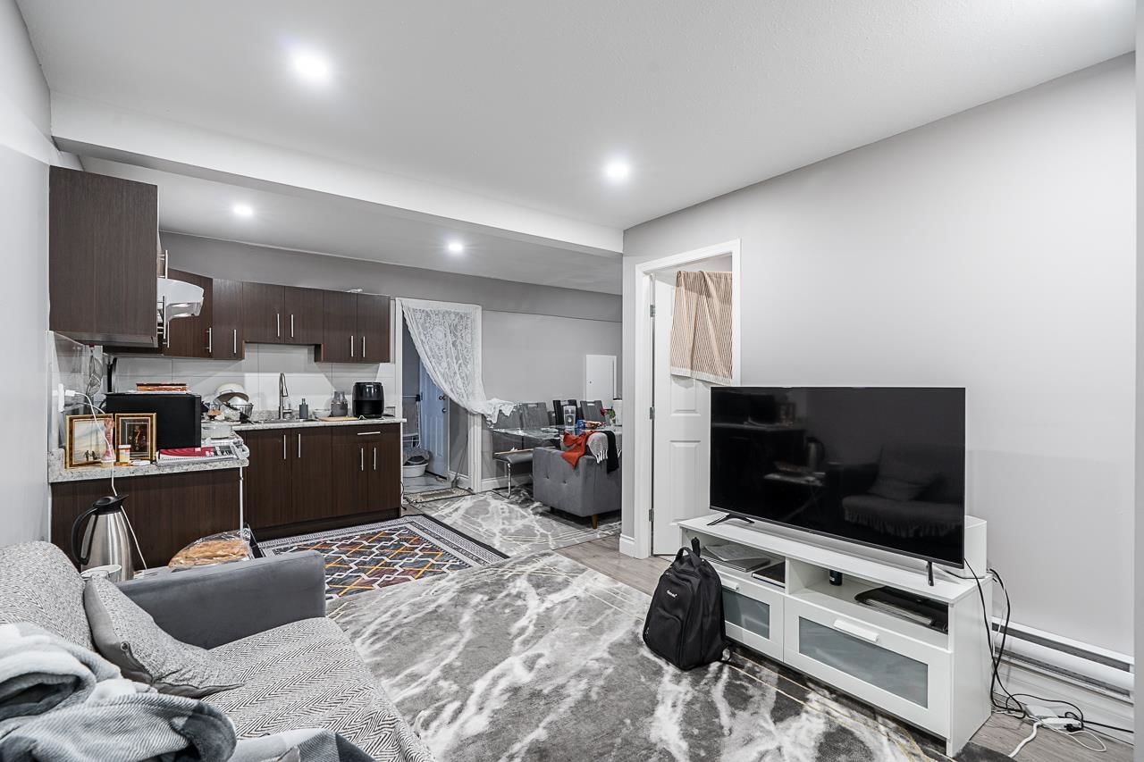 Listing Image 22