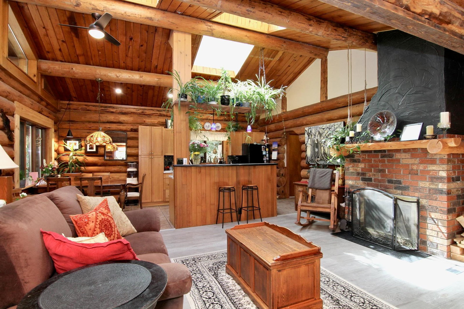 Listing Image 8