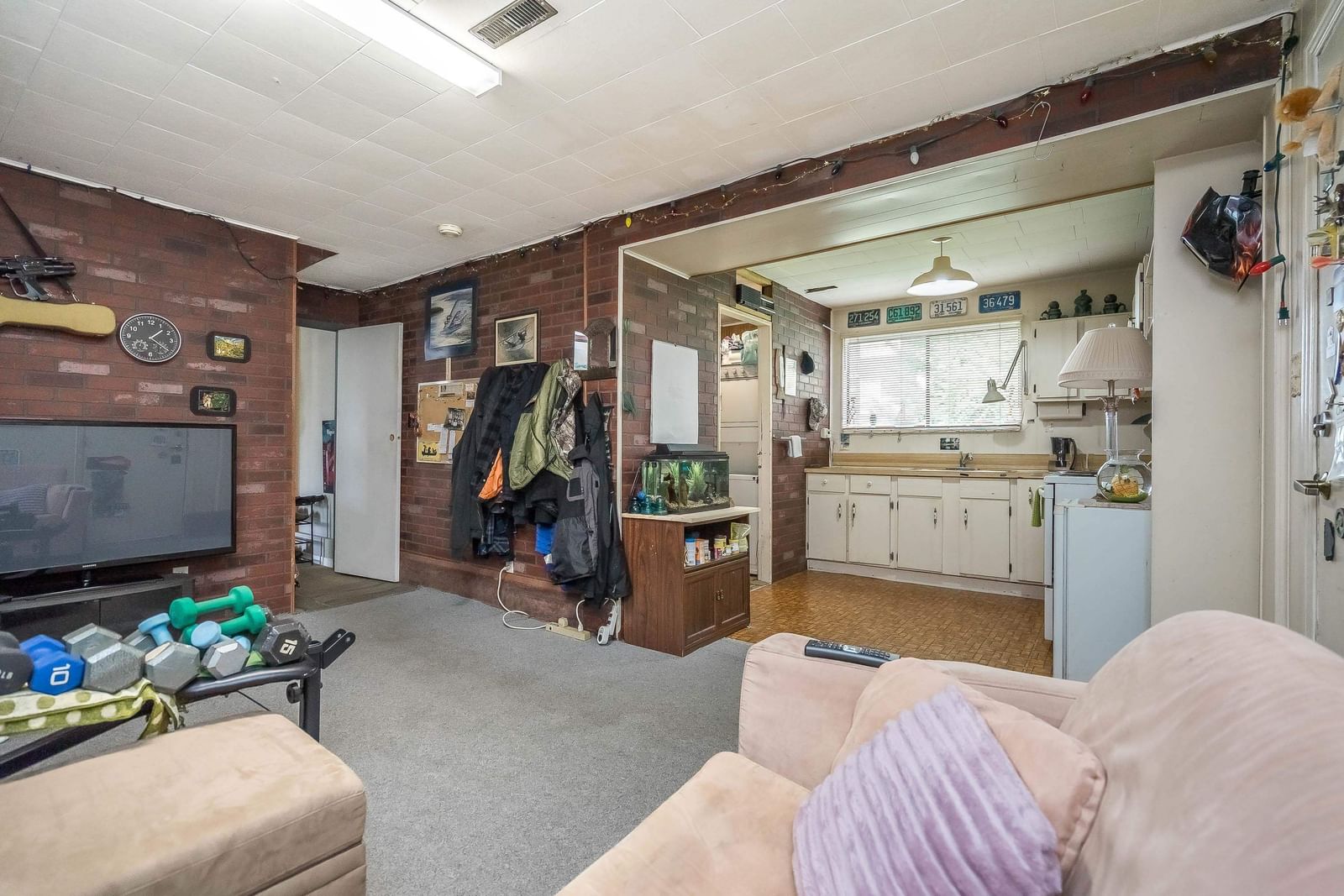 Listing Image 19