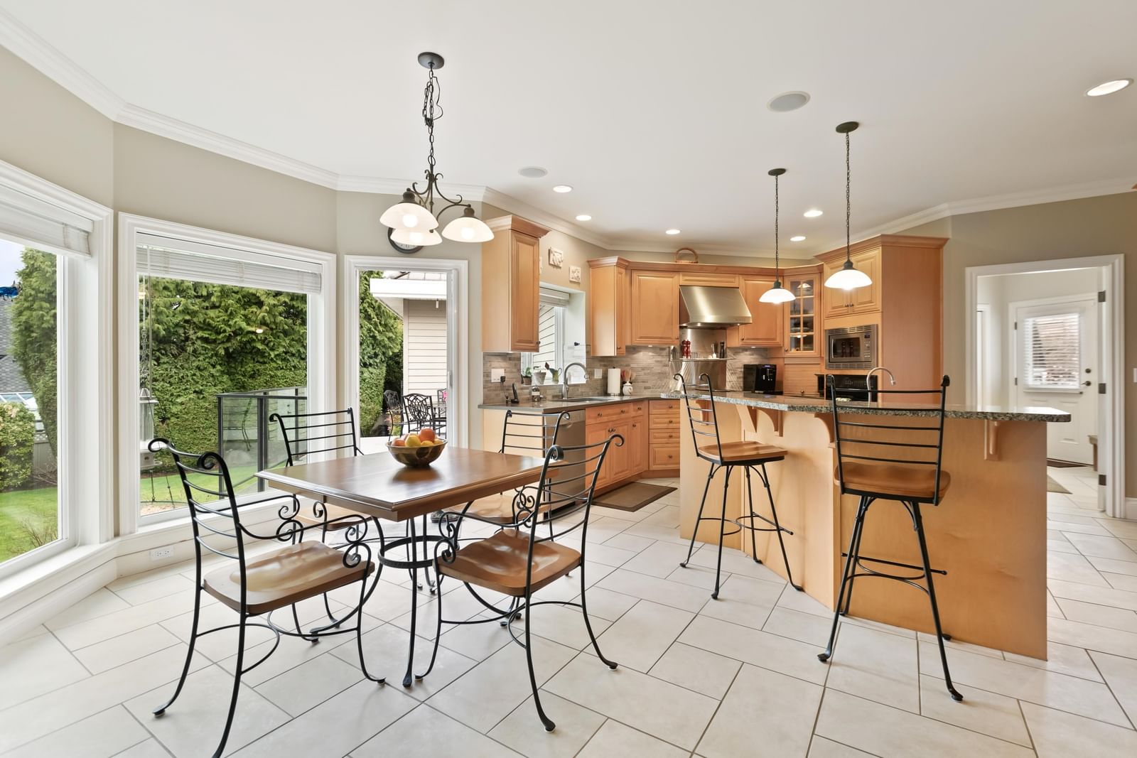 Listing Image 9