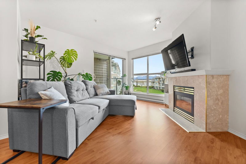 5880 Dover Crescent #328, Richmond, British Columbia