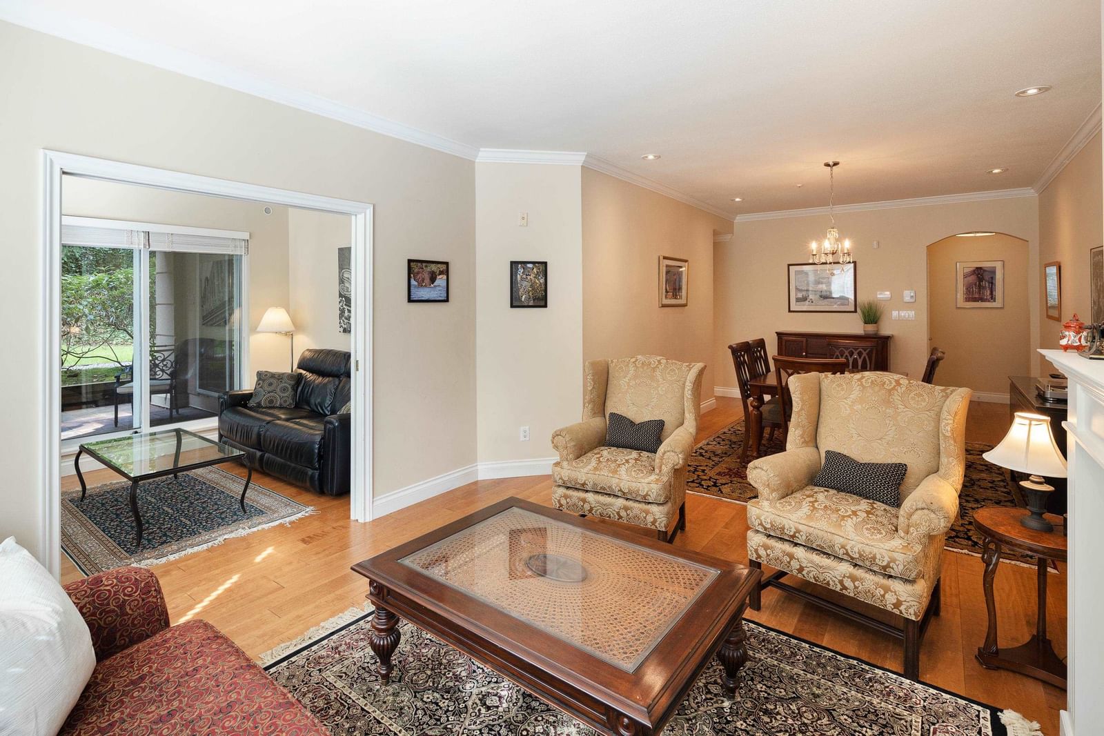 Listing Image 5