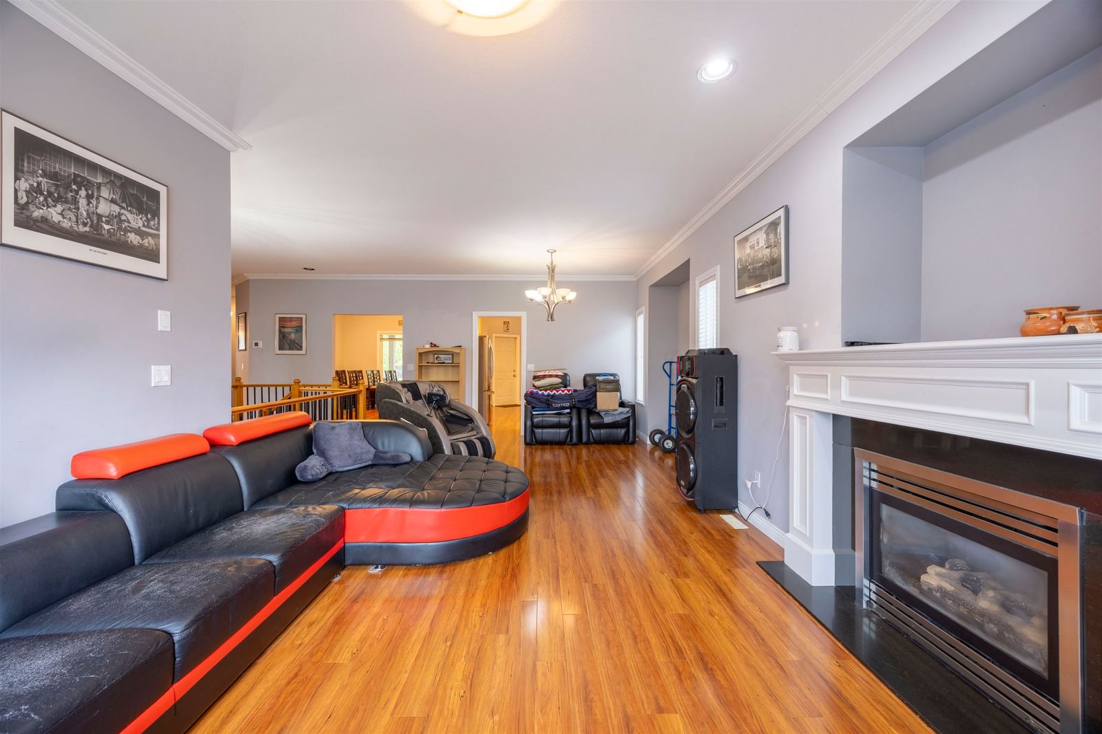 Listing Image 8