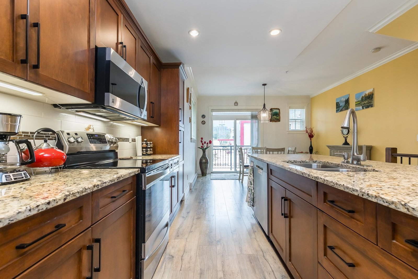 Listing Image 9