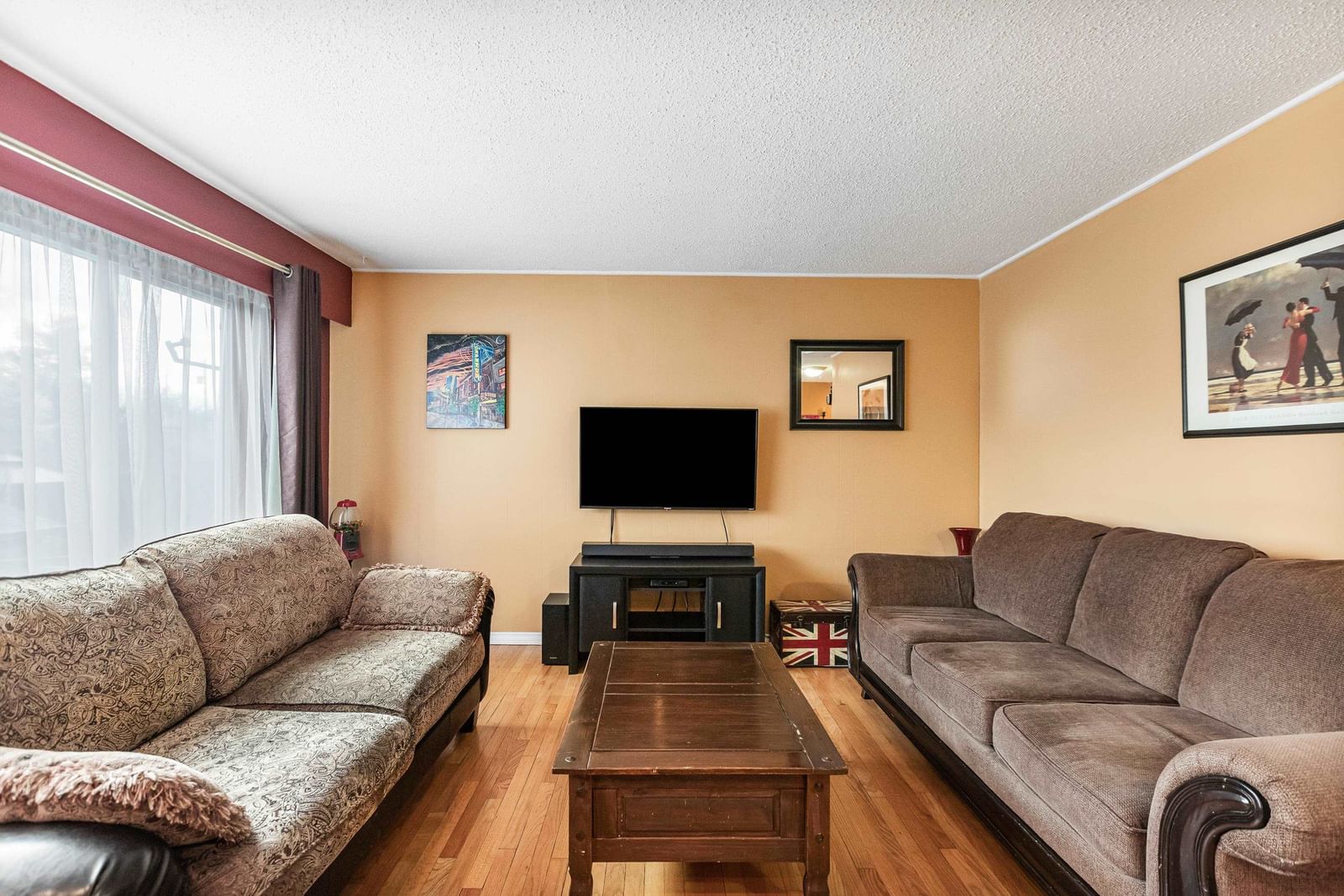 Listing Image 12