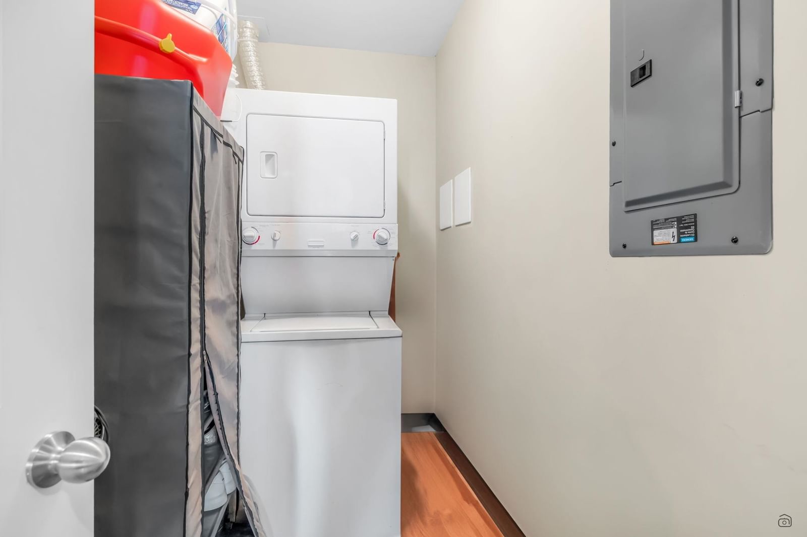 Listing Image 22