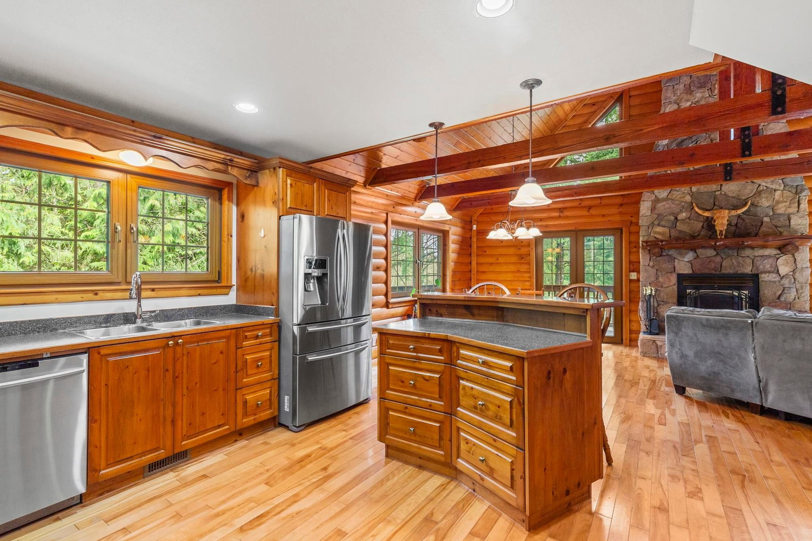 Listing Image 10