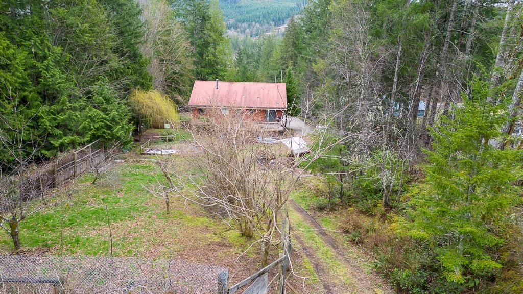 Listing Image 5