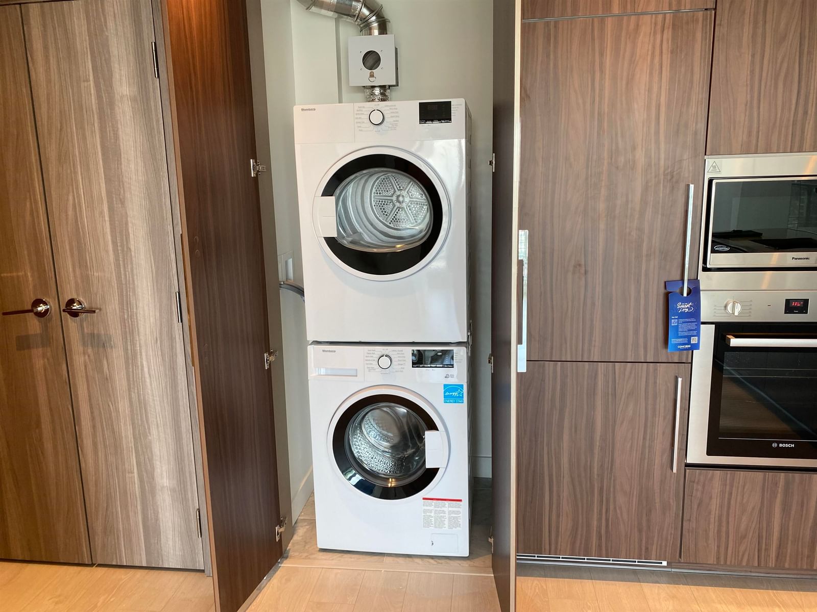 Listing Image 17