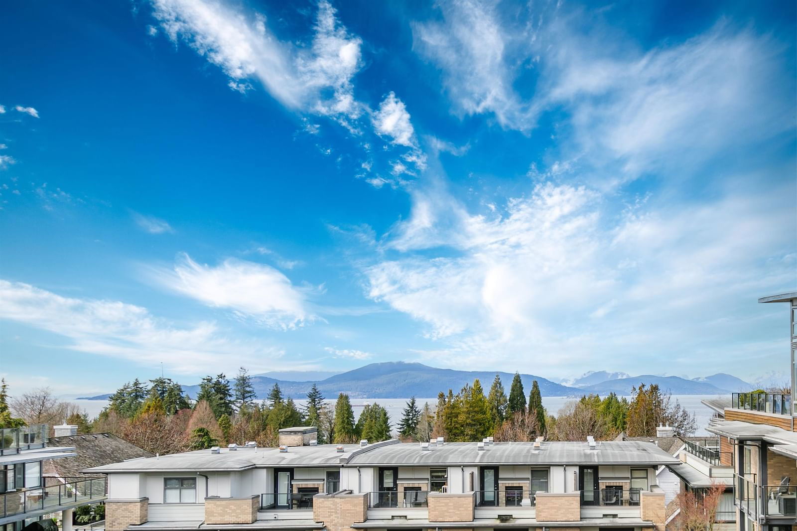 Image of home for listing MLS® R2983090