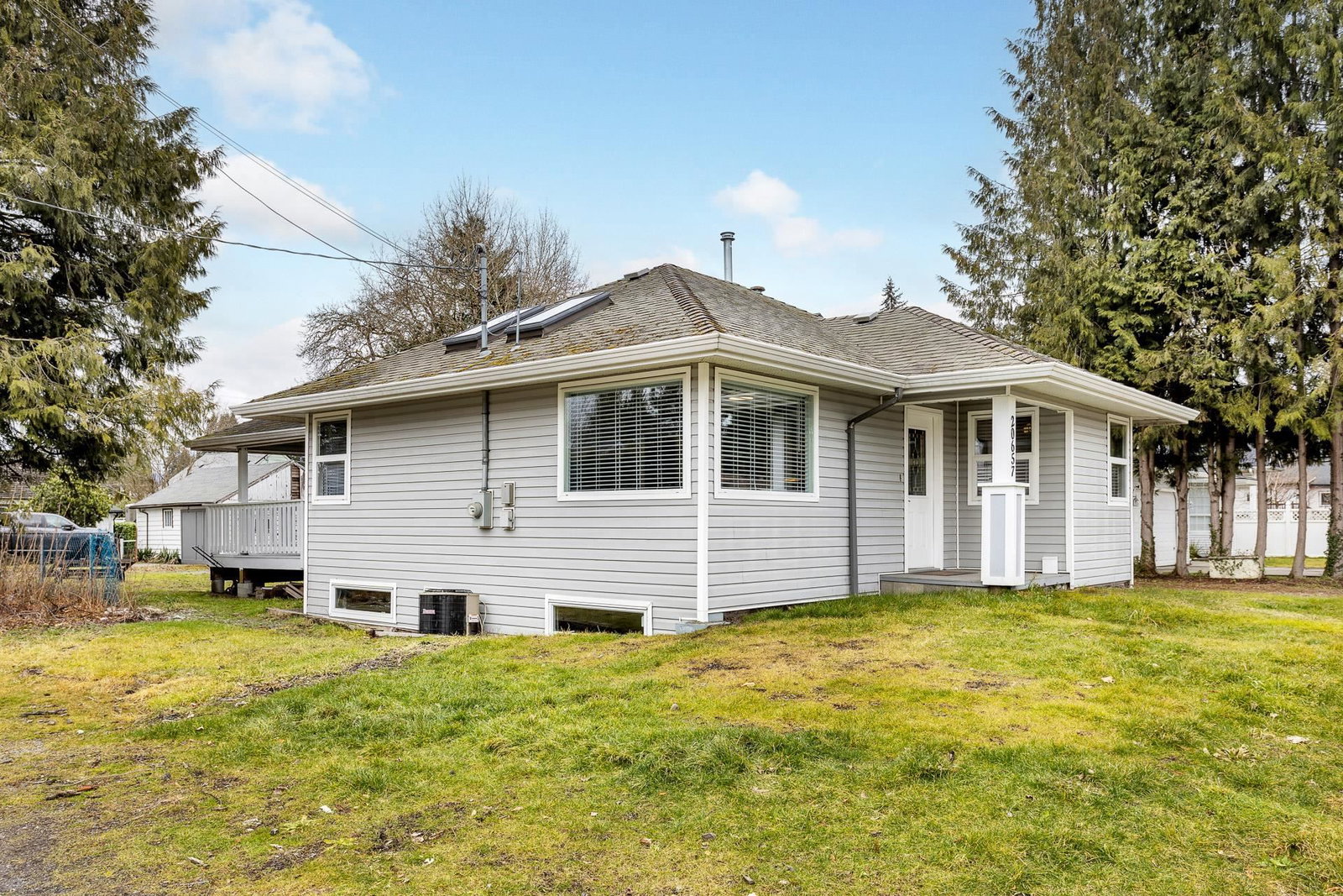 Listing Image 14