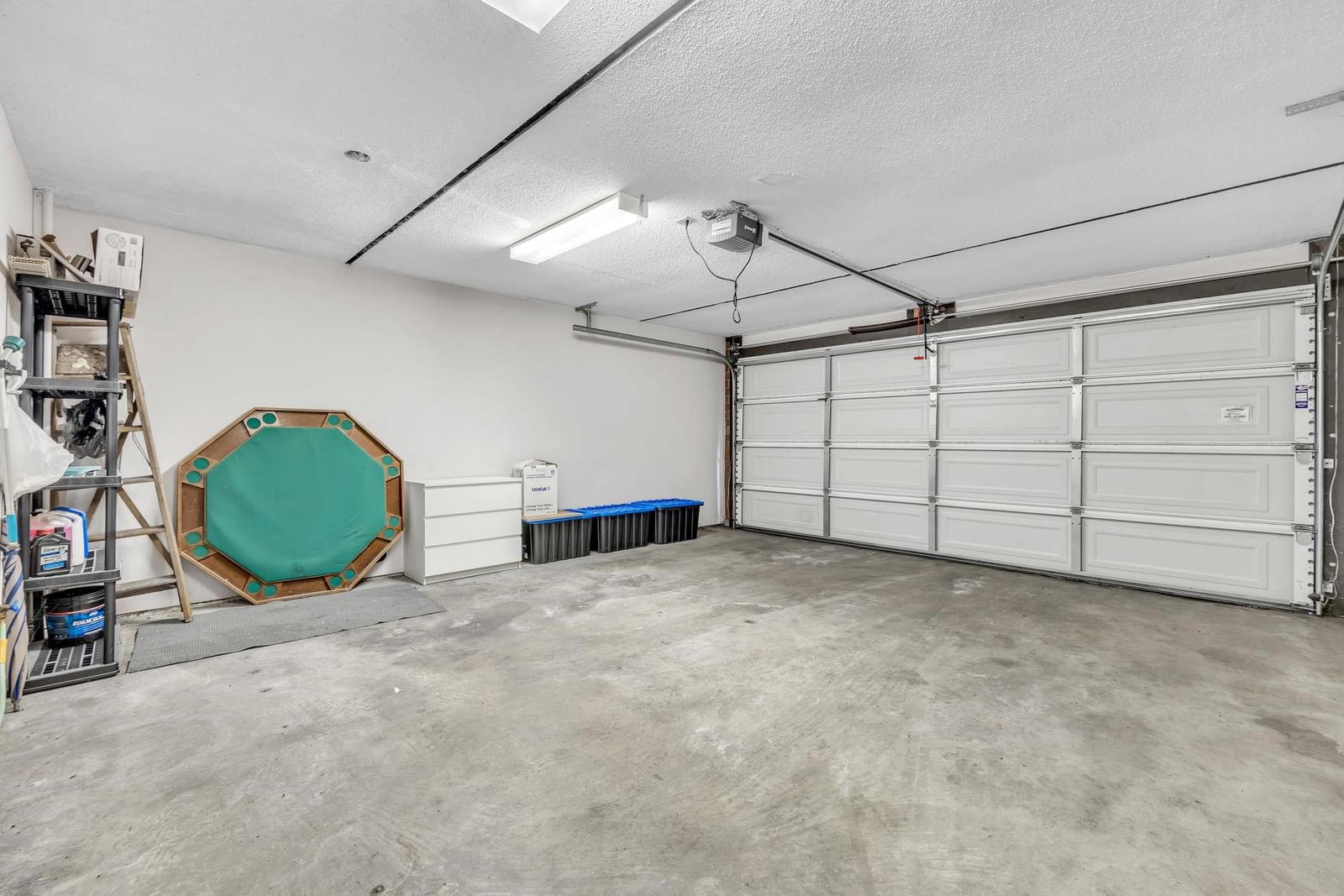 Listing Image 28