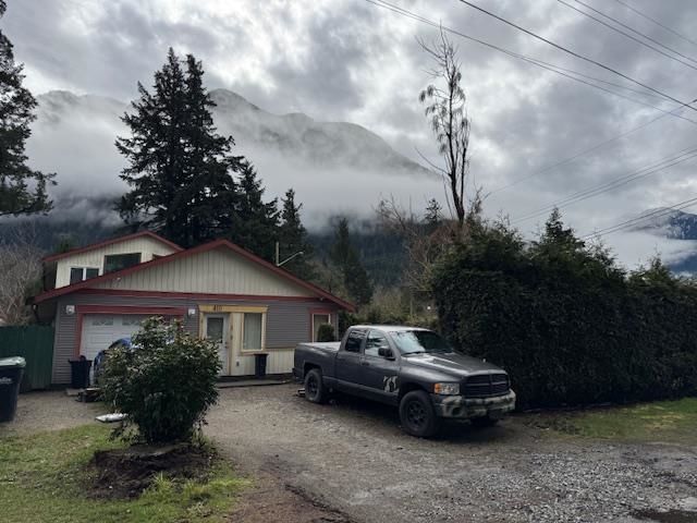 Listing Image 8